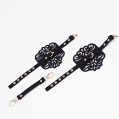 Черный фигурные оковы с золотистой фурнитурой - Crazy Handmade - купить с доставкой в Дзержинске