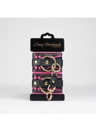 Черные кожаные наручники с розовой строчкой - Crazy Handmade - купить с доставкой в Дзержинске