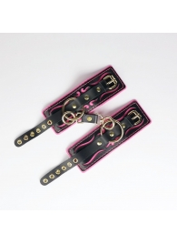 Черные кожаные наручники с розовой строчкой - Crazy Handmade - купить с доставкой в Дзержинске