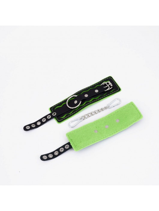 Черно-зеленые кожаные наручники с зеленой строчкой - Crazy Handmade - купить с доставкой в Дзержинске