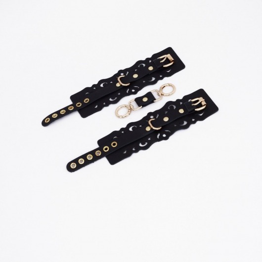 Черные кожаные наручники с узорами и золотистой фурнитурой - Crazy Handmade - купить с доставкой в Дзержинске
