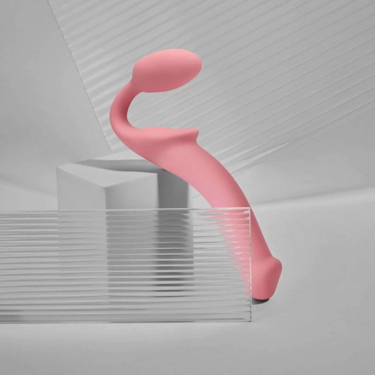 Розовый безремневой страпон Strap-on-me Semi-Realistic Bendable Strap-On size L - Strap-on-me - купить с доставкой в Дзержинске