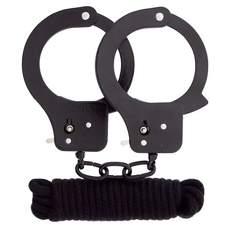 Чёрные наручники из листового металла в комплекте с веревкой BONDX METAL CUFFS LOVE ROPE SET - Dream Toys - купить с доставкой в Дзержинске